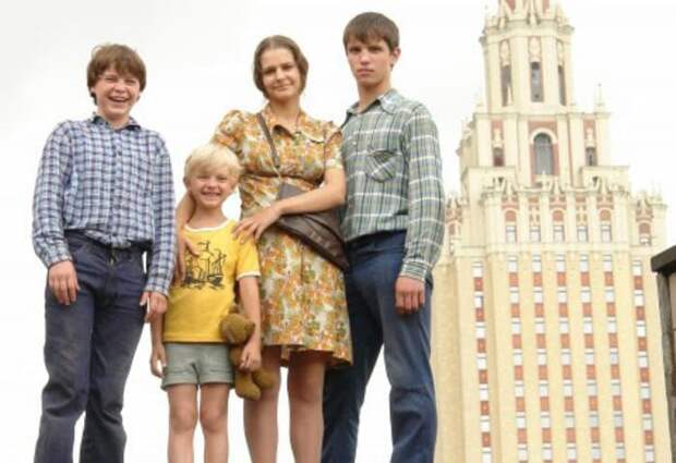 Кадр из сериала *Громовы. Дом надежды*, 2007 | Фото: kino-teatr.ru