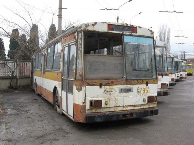 Троллейбусы, которые больше никуда не поедут город, транспорт, троллейбус, электротранспорт, эстетика