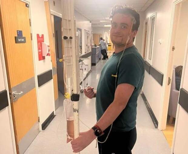 Metro: британский студент пожаловался на усталость, а у него нашли опухоль мозга