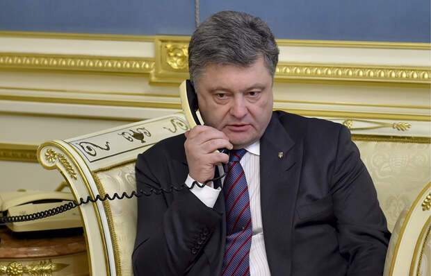 Порошенко поручил инициировать разговоры с Путиным, Туском, Меркель, Олландом и Байденом