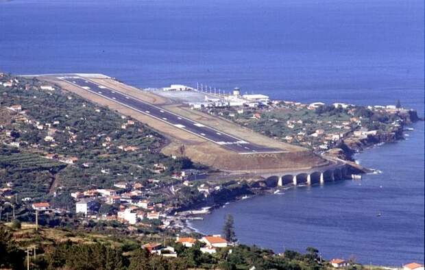 Аэропорт Мадейры (Madeira) аэропорт, опасность