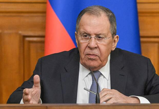 Лавров созвонился с главой МИД Ирана
