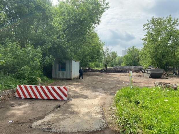 Несанкционированную свалку на Комдива Орлова ликвидировали