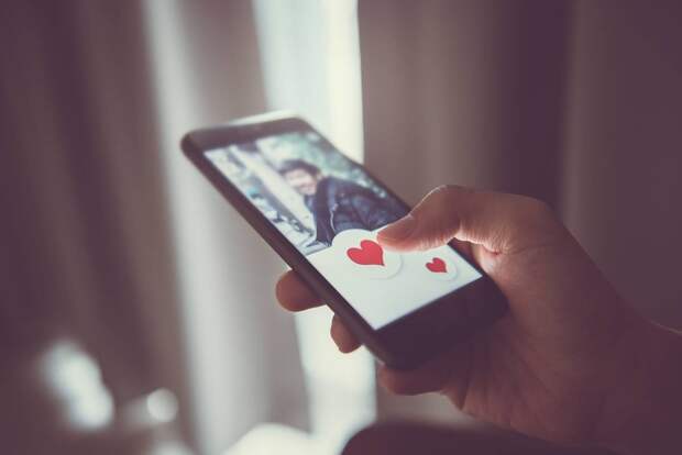 Названы признаки фейковых фото на сайтах знакомств