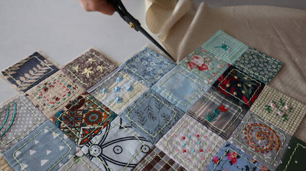 Листайте вправо