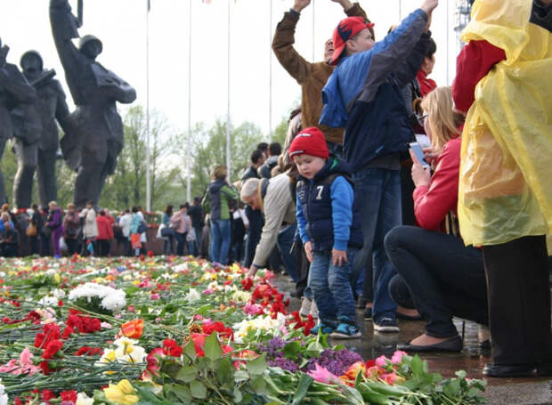 Латвия не подумала о реакции РФ при принятии решения по памятнику Освободителям