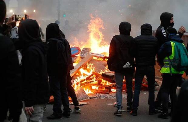Антиковидные протесты в Брюсселе переросли в погромы
