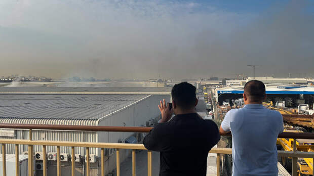 The Guardian: снимавшим ракетные атаки в ОАЭ туристам грозит тюрьма