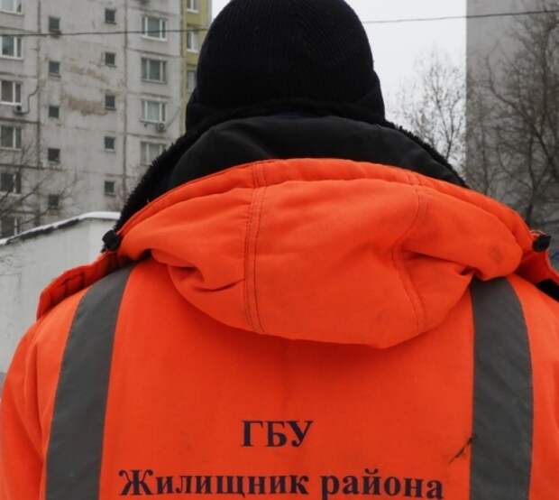 В подъезде на Поречной отремонтировали мусоропровод — Жилищник