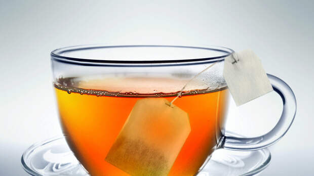 Стоматолог Лысенков рассказал о вреде горячего чая после мороза