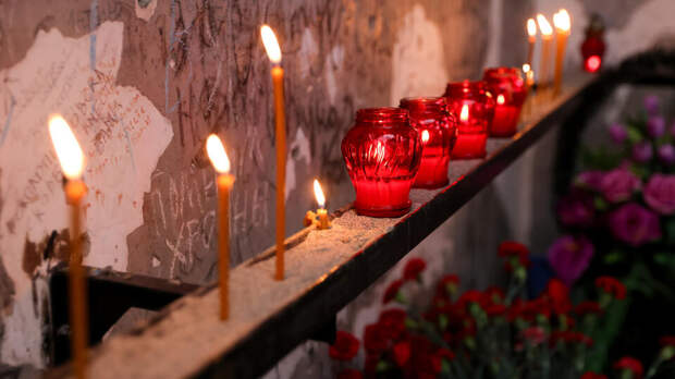 Путин назвал общероссийской болью теракт в школе Беслана