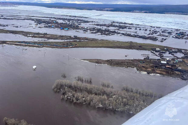 Николаев: в Якутии из-за паводка объявлен режим ЧС регионального уровня
