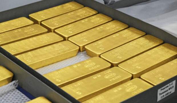 Источник в «Ощадбанке: Украина много лет возит золото через Венгрию