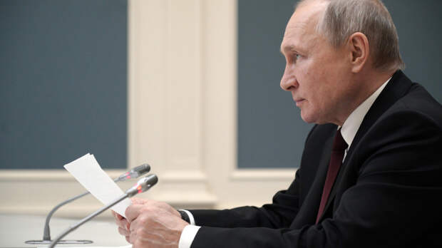 В Кремле рассказали, когда будет принято решение об участии Путина в саммите по климату