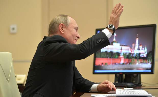 Путин в 2024 году может поступить так же, как Лукашенко сейчас