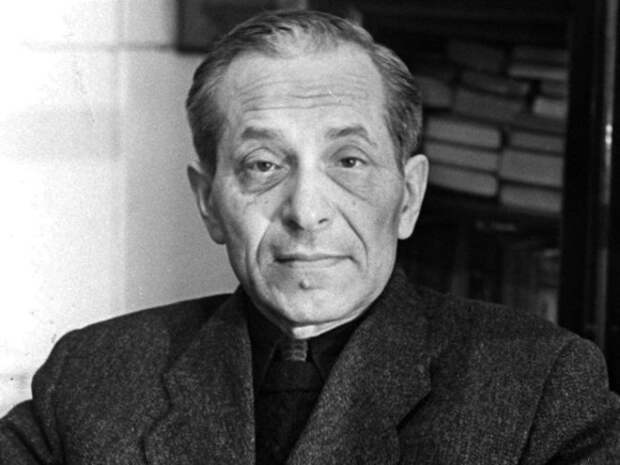 Михаил Зощенко - русский советский писатель, драматург. | Фото: adsl.zveronline.ru. Михаил Зощенко русский советский писатель драматург Фото adslzveronlineru