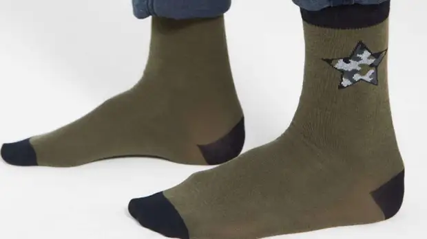 Носки и футболки с символом Z начали производить в Смоленске