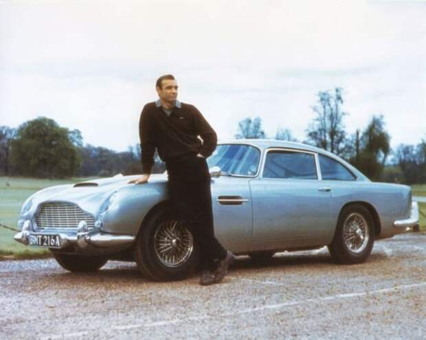 На продажу выставлен оснащенный всевозможными гаджетами Aston Martin, на котором ездил Джеймс Бонд в 1965 году