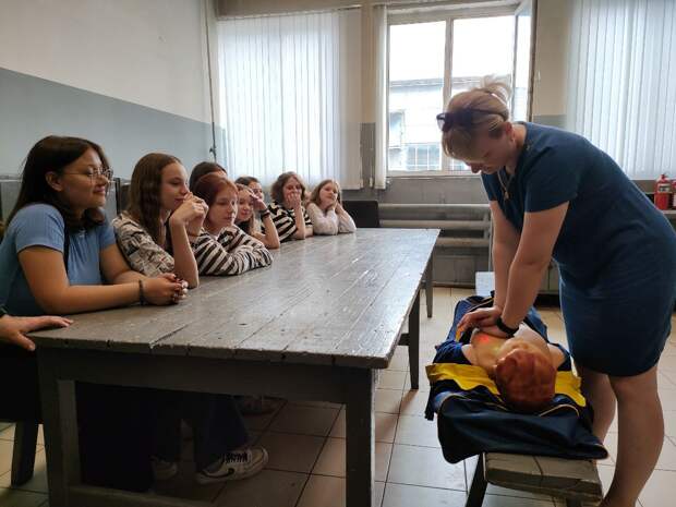 Ученики Тверского лицея побывали с экскурсией в Калининском районе электрических сетей Тверьэнерго