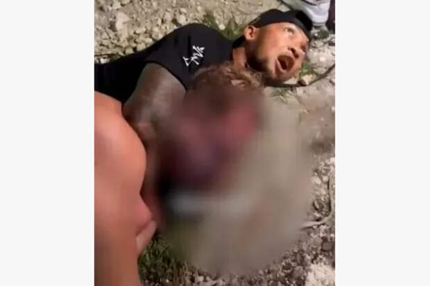 Житель Бали начал душить российского туриста за плохое отношение к женщинам