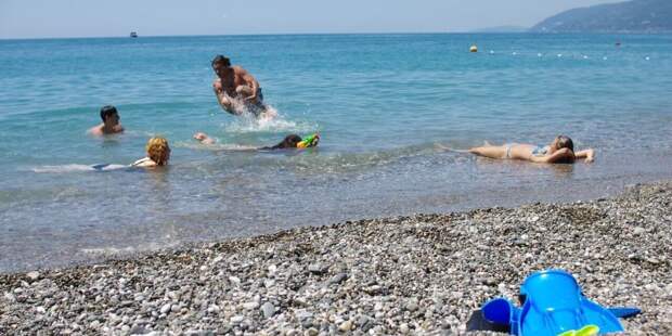 «Змеи, грязь и злые люди»: шокирующая правда об отдыхе в Абхазии