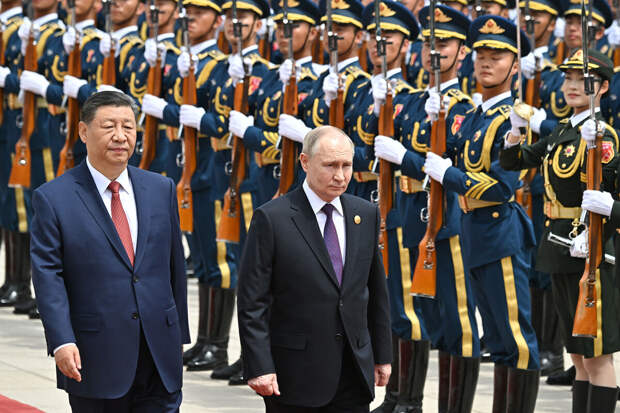 Си Цзиньпин призвал создать механизм безопасности для решения кризиса на Украине