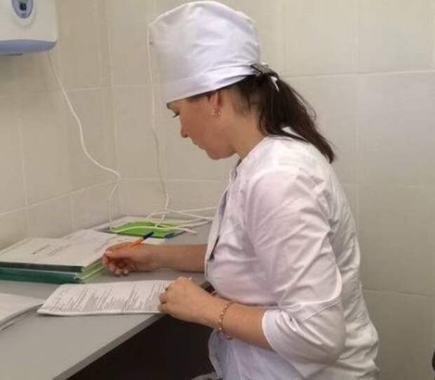 В больницы Саратовской области трудоустроились 930 молодых медиков