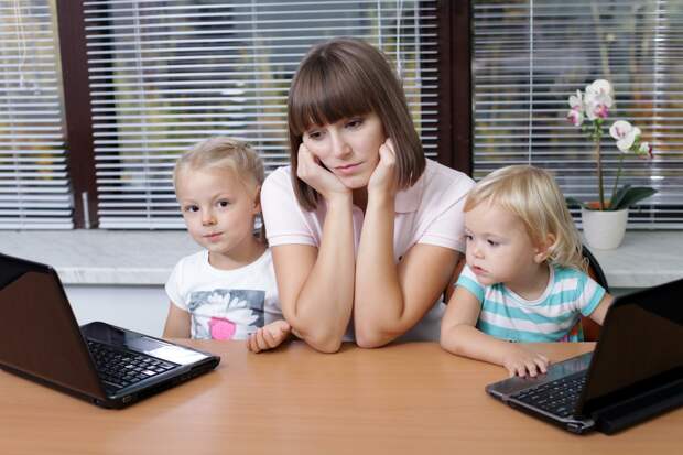 В России хотят сократить рабочую неделю для женщин с детьми