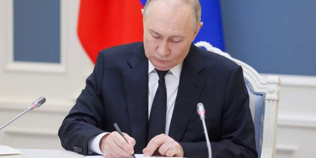 «Людей наказывали за лишнюю копейку»: Путин дал срок до июня