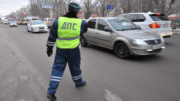 Почему спорить с инспектором ГАИ стало опасно и как вести себя правильно