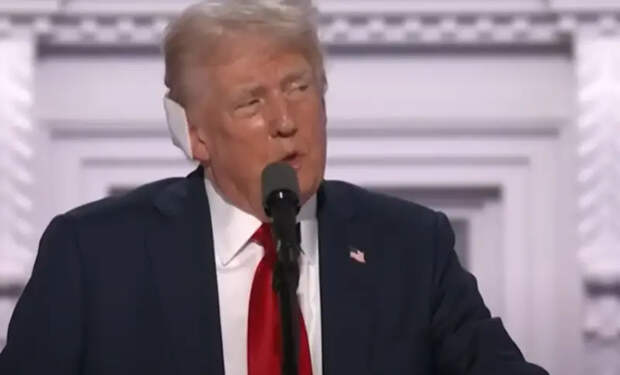 ФБР: То, что привело к ранению уха Трампа, было пулей