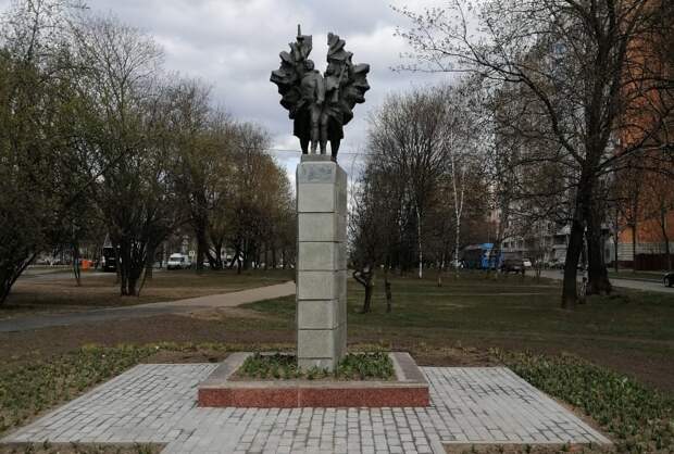 памятник_юм-1 alt