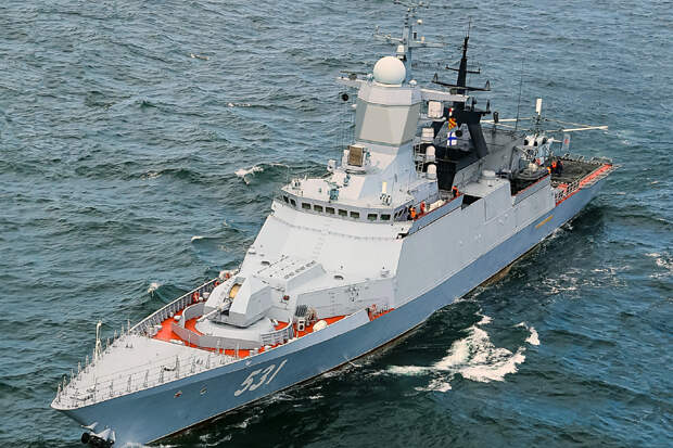 Корвет «Сообразительный» отработал учебно-боевые задачи в Балтийском море