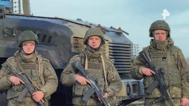 Бойцы "Востока" поздравили жительниц ДНР с 8 Марта