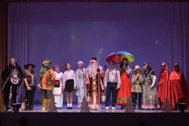 Ёлка главы Рассказовского округа подарила детям море приятных впечатлений