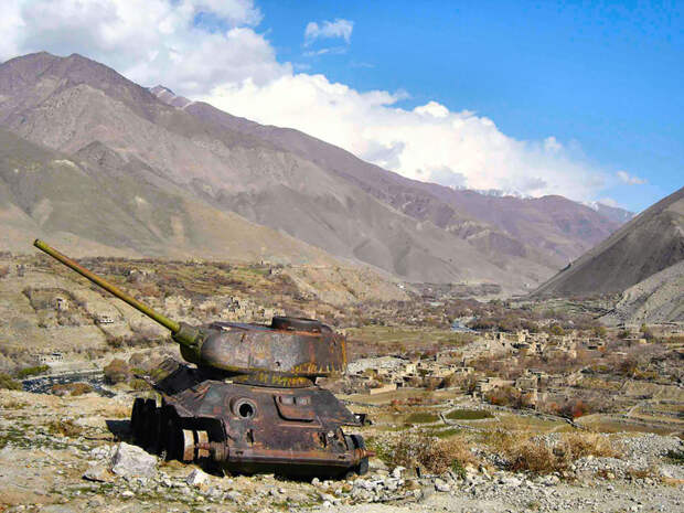 31. Афганистан мир, природа, танк