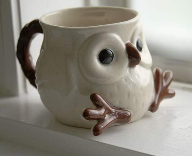 Snow Owl Mug via Etsy shop - lydiasvintage. Cute idea for art club and using hand building techniques.: