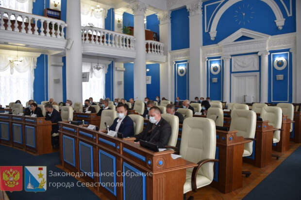 Севастопольский парламент заметно «потускнел», а регламент стал строже
