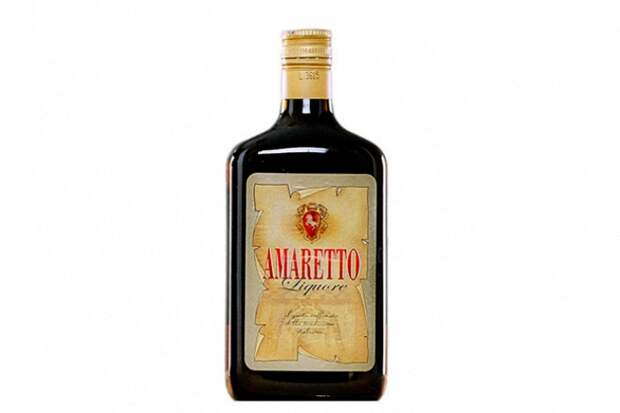 Ликер Амаретто - еще один алкогольный тренд 90-х. /Фото: livejournal.com