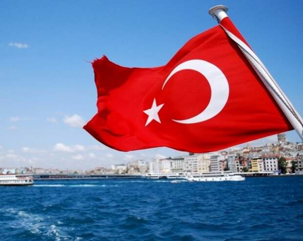Российские туристы и сотрудники отеля устроили массовую драку в Турции (видео)