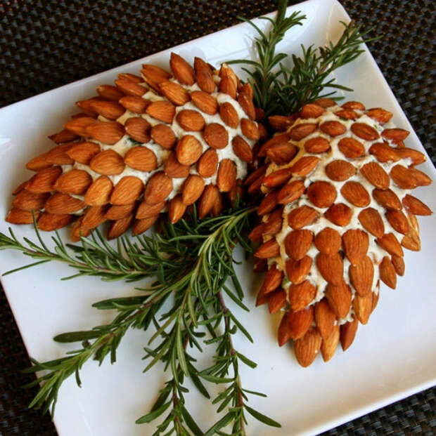 Шишки из салата. Шишки из салата.