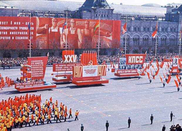 Советская весна в фотографиях