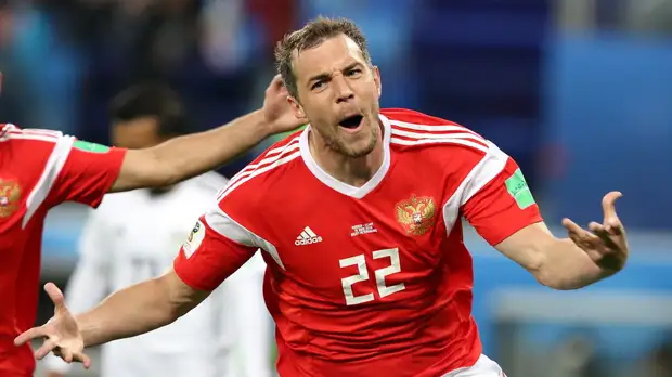 Дзюба, Смолов и Акинфеев вошли в рейтинг 50 российских звёзд спорта и шоу-бизнеса