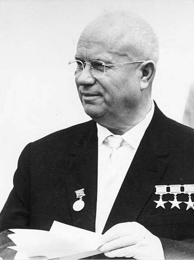 Зачем Хрущёв амнистировал бандеровцев и власовцев