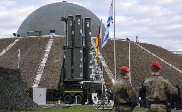 Берлин в трансе: Распиаренная американо-израильская «Стрела» оказалось не в меру туповатой