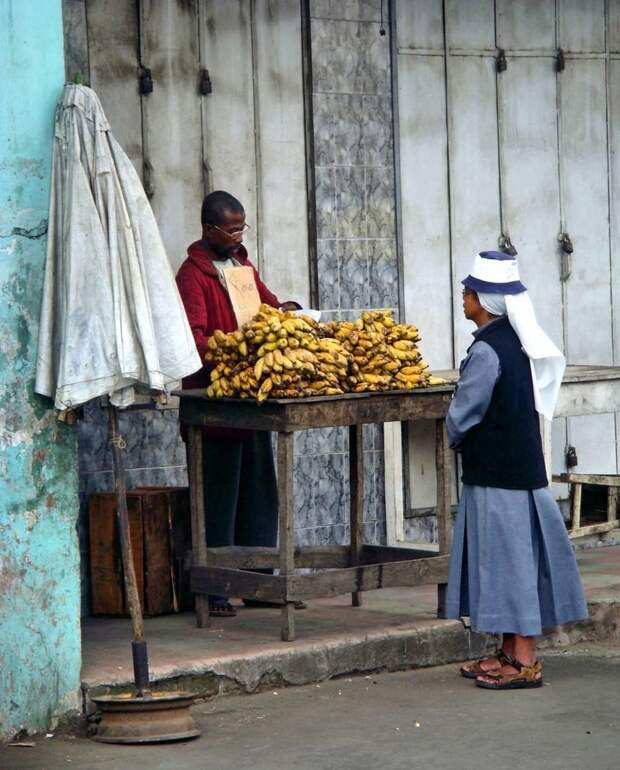 Бананы — это второй хлеб. Антананариву, африка, беднейшие страны, города Мадагаскара, мадагаскар, путешествие, столица Мадагаскара, столицы