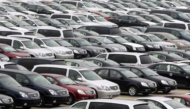 Минпромторг опроверг слухи о появлении автомобильных аукционов в РФ