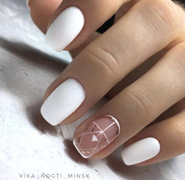 Белый маникюр на короткие ногти