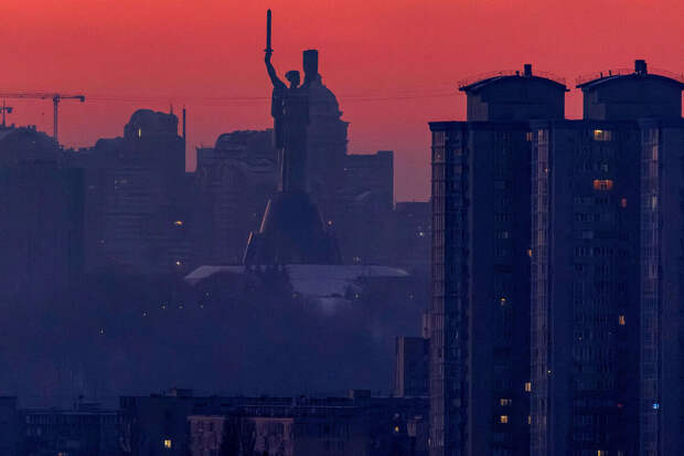 Lostarmour: на Украине электричество отключают в среднем на 16 часов в сутки