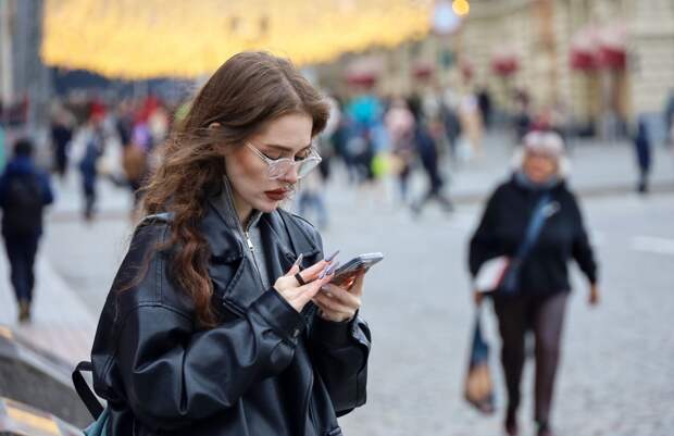 Самозапрет на международные звонки связали с покушением на генерала Алексеева